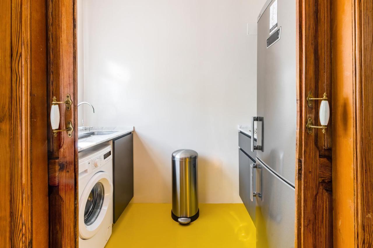 Bright Penthouse With Terrace In Madrid Center Apartment Exterior photo